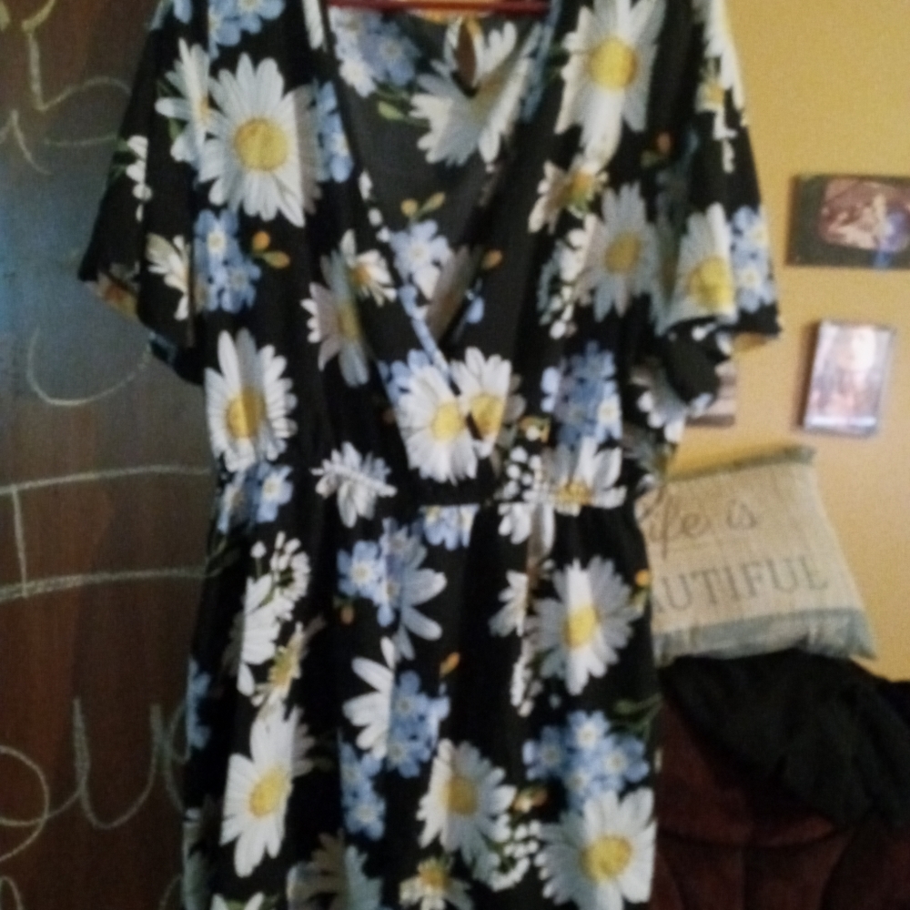 Floral sun suit shorts